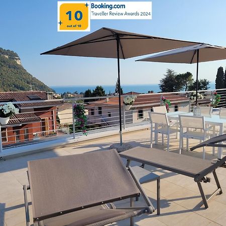 Garda View - Nuovo Appartamento Con Solarium Vista Lago Zewnętrze zdjęcie